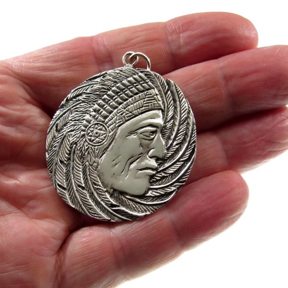 Handcrafted Solid 925 Sterling Silver Large Indian Chief with Headdress Pendant - Picture 2 of 6